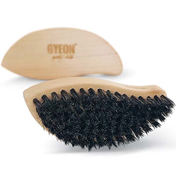 Gyeon Q²M Leather Brush